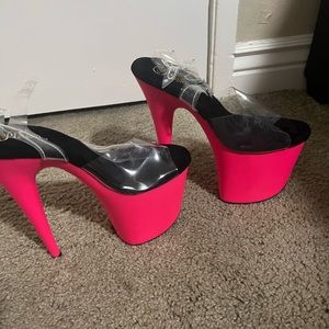 Flamingo-808UV

Color: Clear/Pink
Size: 12